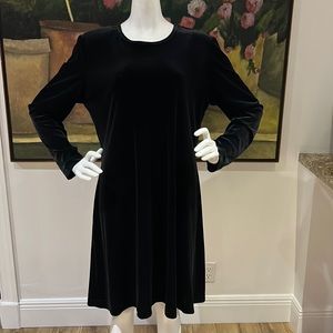 Elegant Black Velvet Dress
